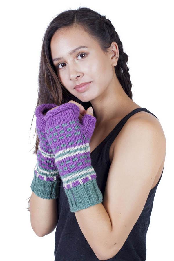 Winter hand knit woolen River Ripples Hobo Gloves